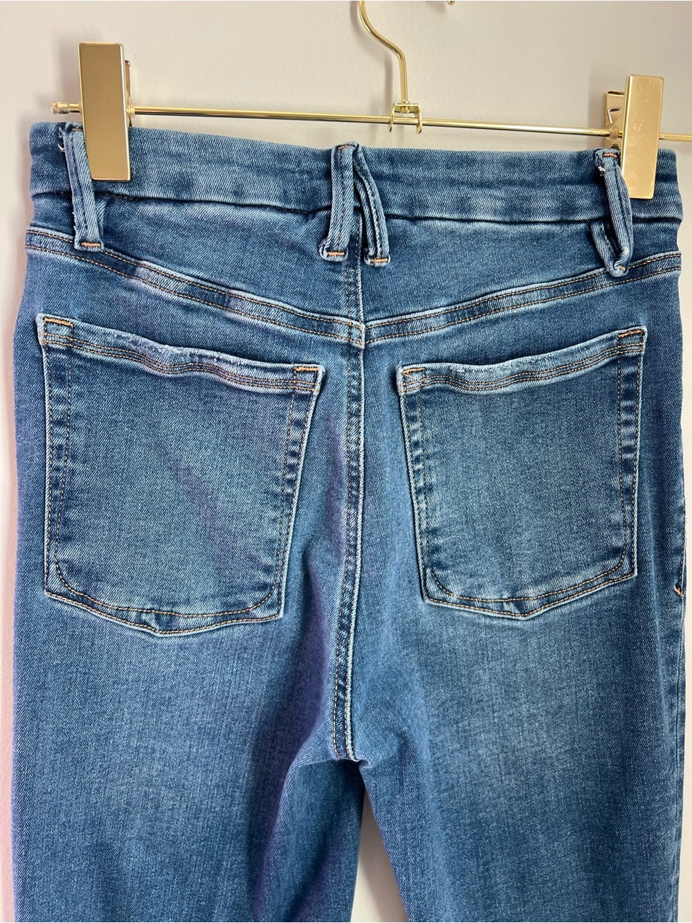 Good American | Indigo Wash Denim Flare Jeans #GLF478T Size 2 - Picture 6 of 17